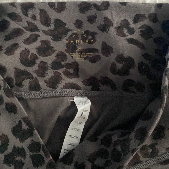 Varley leopard print cropped leggings - Picture 2 of 3